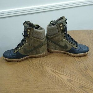 Nike Dunk Sky Hi Women's Size 7 SneakerBoot 2.0